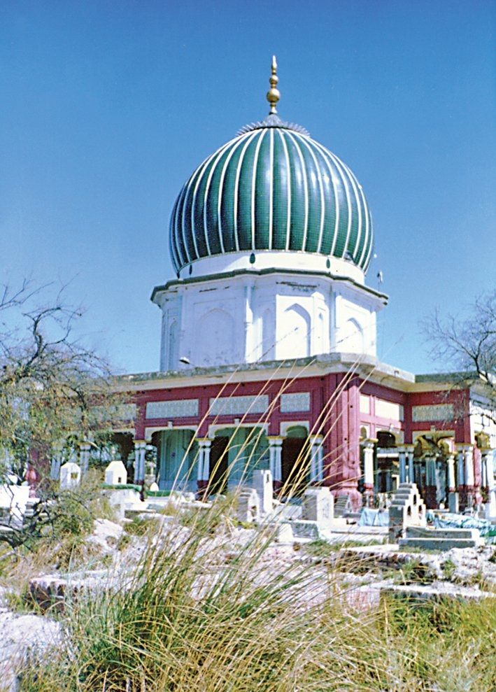 Muhammed Nevşah’ın Sahenpâl yakınındaki türbesi – Hindistan