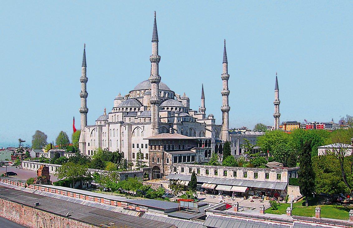 Sultan Ahmed Külliyesi’nin doğudan genel görünüşü