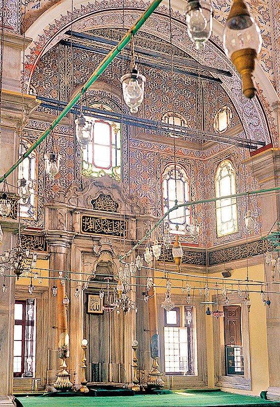Selimiye Camii’nin harim kısmından bir görünüş