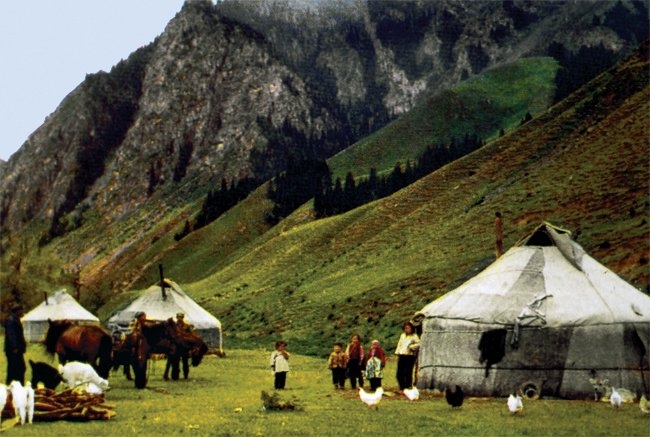 Batı Türkistan’da bir Uygur obası