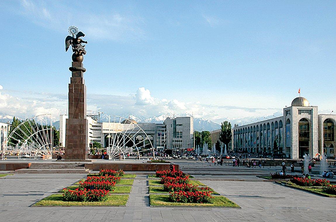 Bişkek Alatoo (Uludağ) Meydanı’ndan bir görünüş