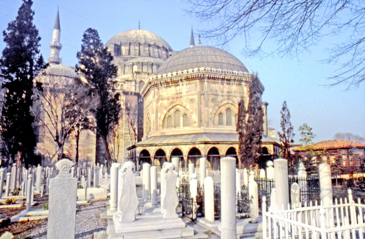 Süleymaniye Camii hazîresinden bir görünüş