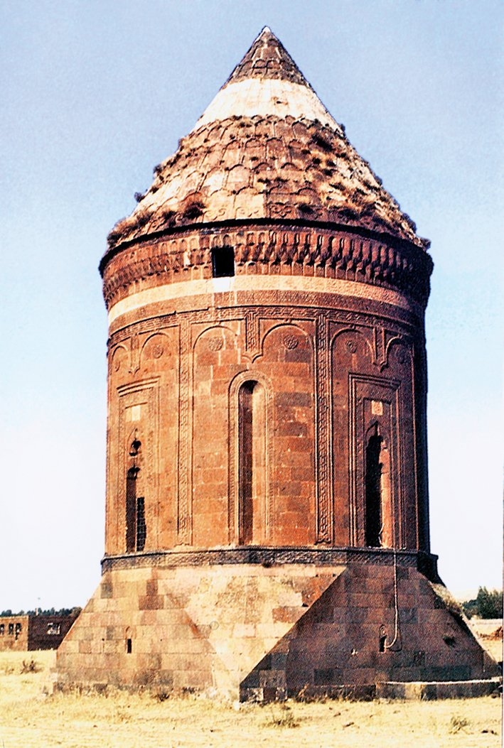 Ahlat’ta Ulukümbet (Usta-Şâgird Kümbeti)