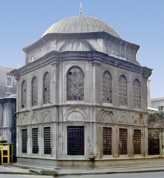 Sultan I. Abdülhamid’in türbesi – Sirkeci/İstanbul