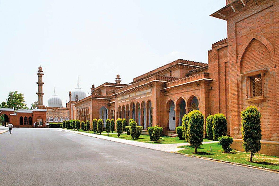 Hindistan’da İngiliz yönetimi zamanında kurulan Aligarh Üniversitesi