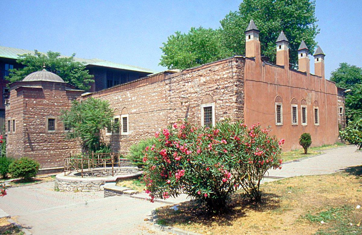 Beyazıt’ta Seyyid Hasan Paşa Medresesi – Fatih/İstanbul