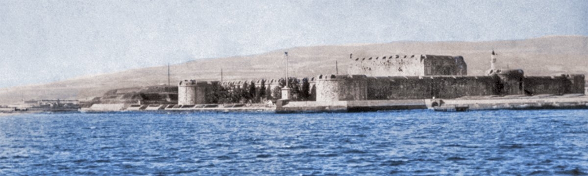 XX. yüzyılın başında Çanakkale Hisarı (İÜ Ktp., Albüm, nr. 779/72)