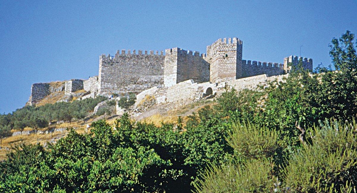 Ayasuluk tepesi üzerindekiEfesos Kalesi – Selçuk/İzmir