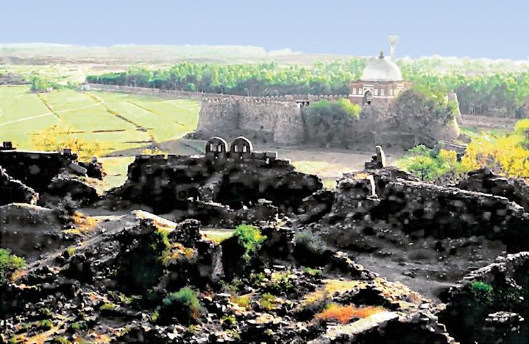 Tuğlukâbâd’dan bir görünüş