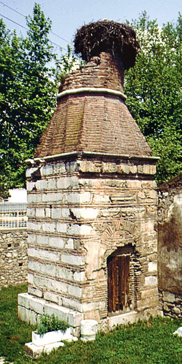 İznik Ayasofya Camii minaresinin kalıntısı