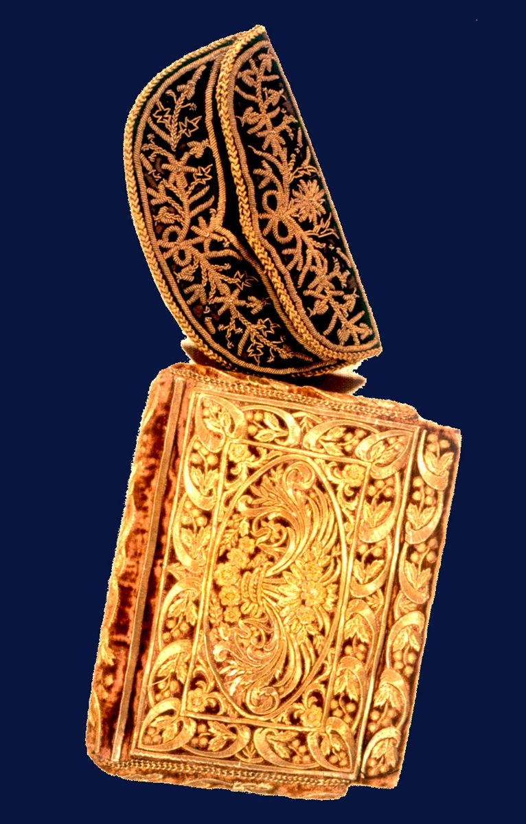 Sırma işlemeli Kur’an cüz kabı