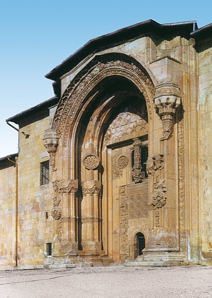 Divriği Dârüşşifâsı’nın taçkapısı