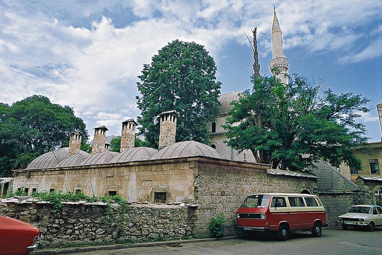 Karagöz Bey Camii ve Medresesi – Mostar/Bosna-Hersek