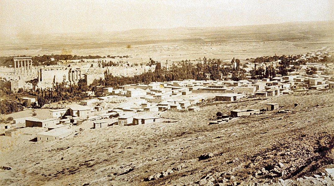 XX. yüzyıl başında Ba‘lebek (İÜ Ktp., Albüm, nr. 90424)