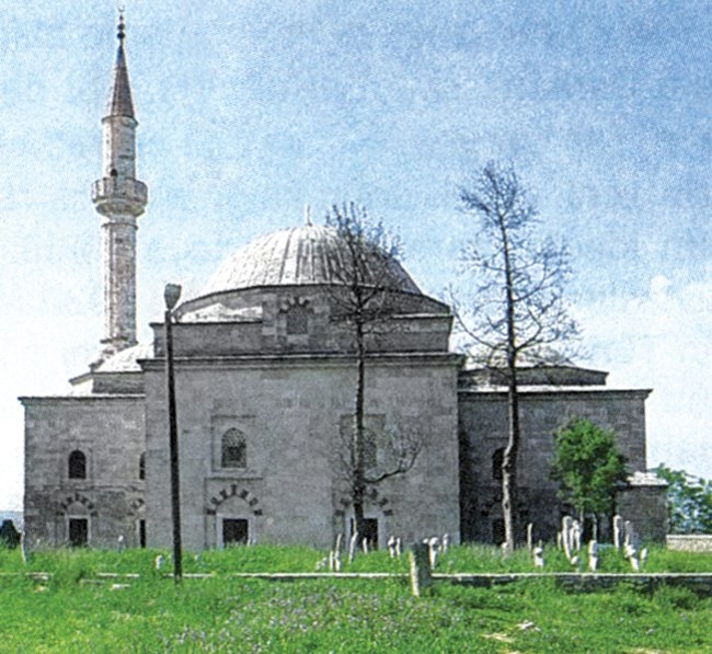 Tabhâneli cami planının sadeleştirilmiş bir örneği olan 1436 tarihli Murâdiye Camii – Edirne