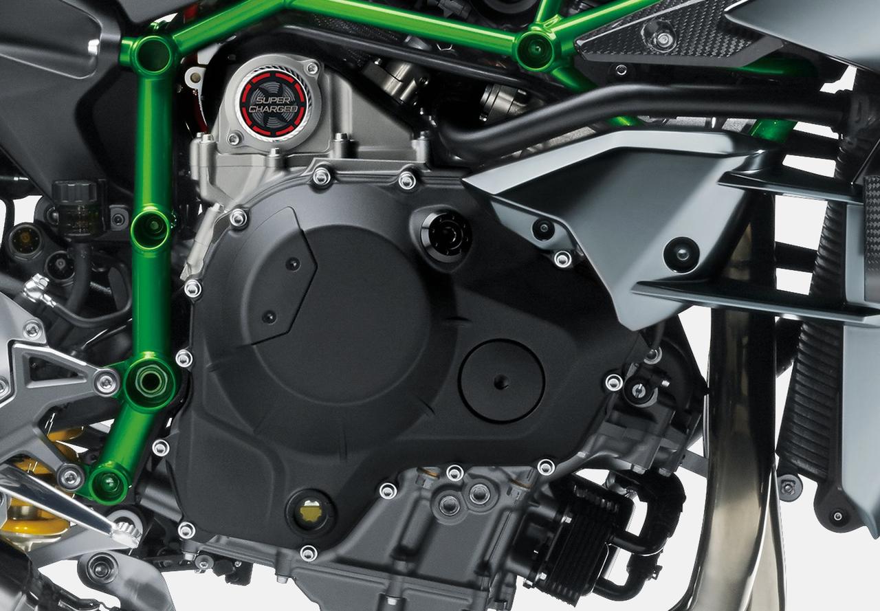 Centrifugal supercharger unit and aluminum impeller developed by Kawasaki Aerospace and Gas Turbine departments for the Ninja H2.