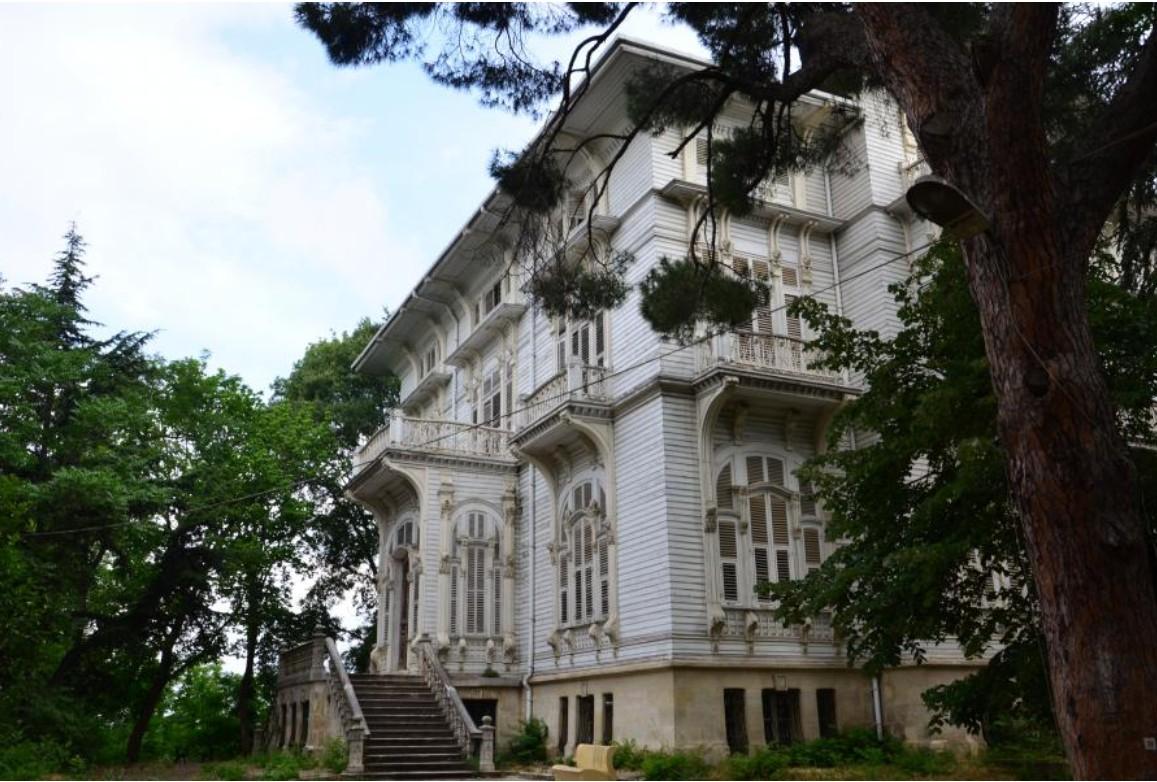 Çamlıca Kız Lisesi